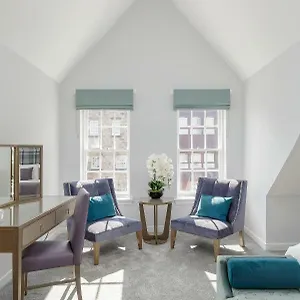 Apartment Destiny Scotland - Royal Mile, EDI